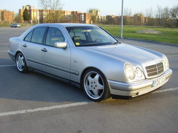 W 210 svarus kampas :)