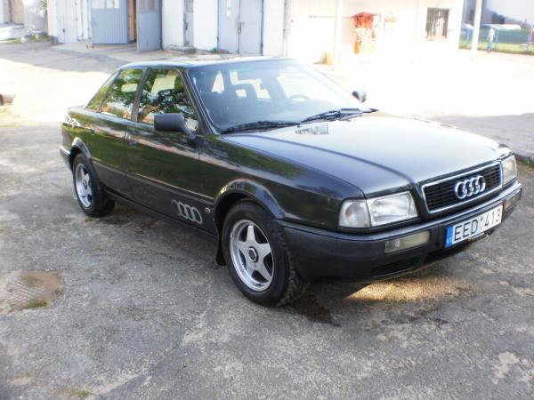 Pirmoji masina audi 80 2.3 benz.92